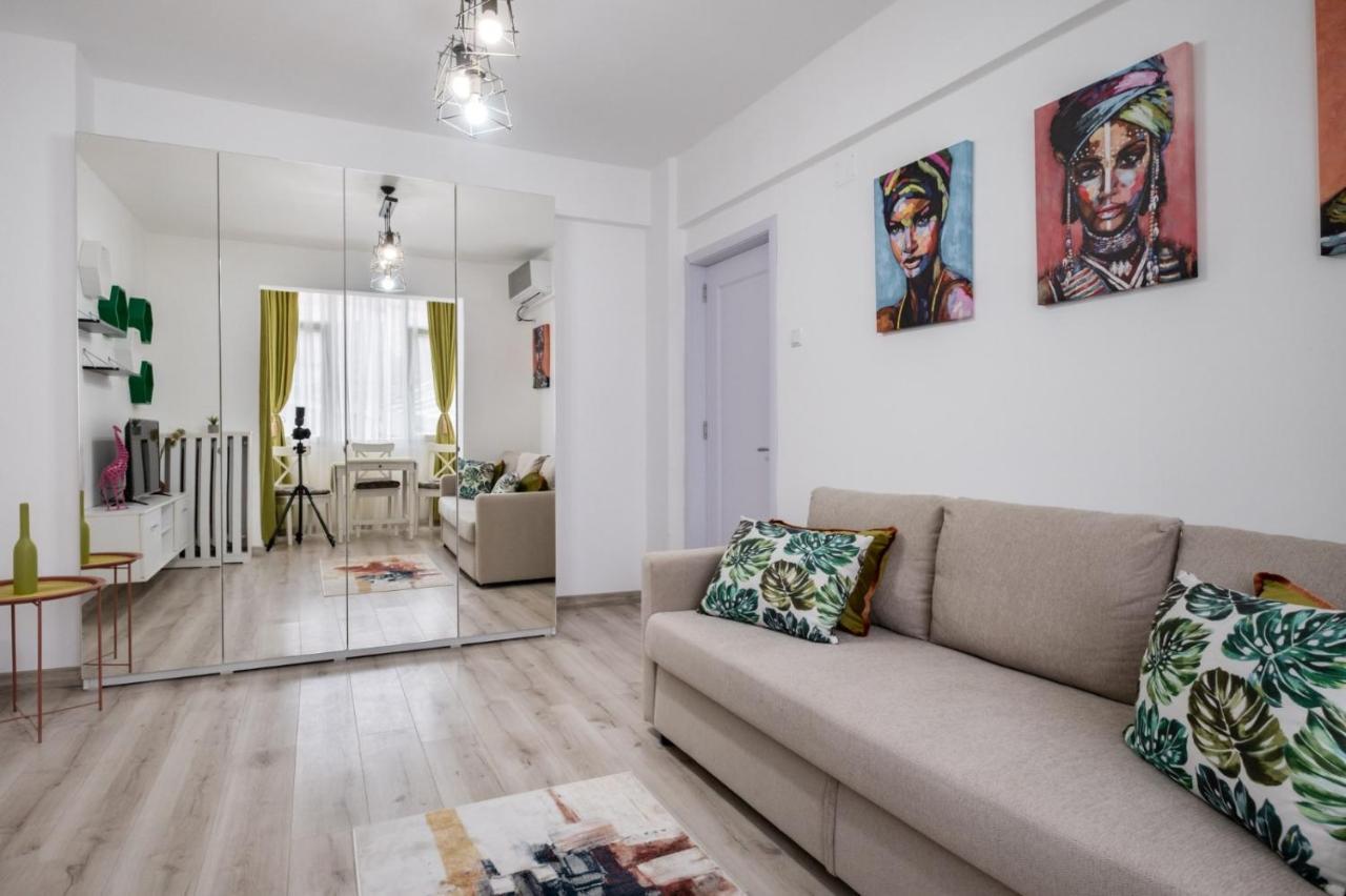 Laroka House Cosy And Modern Apartment Universitate-City Centre Bucareste Exterior foto